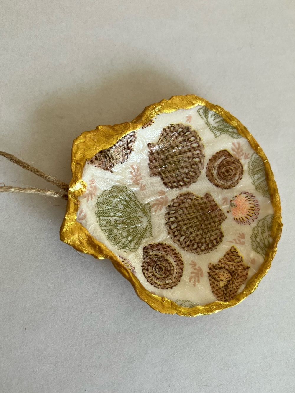 Handcrafted Shells Shell Ornament Decoupage 2-3inch